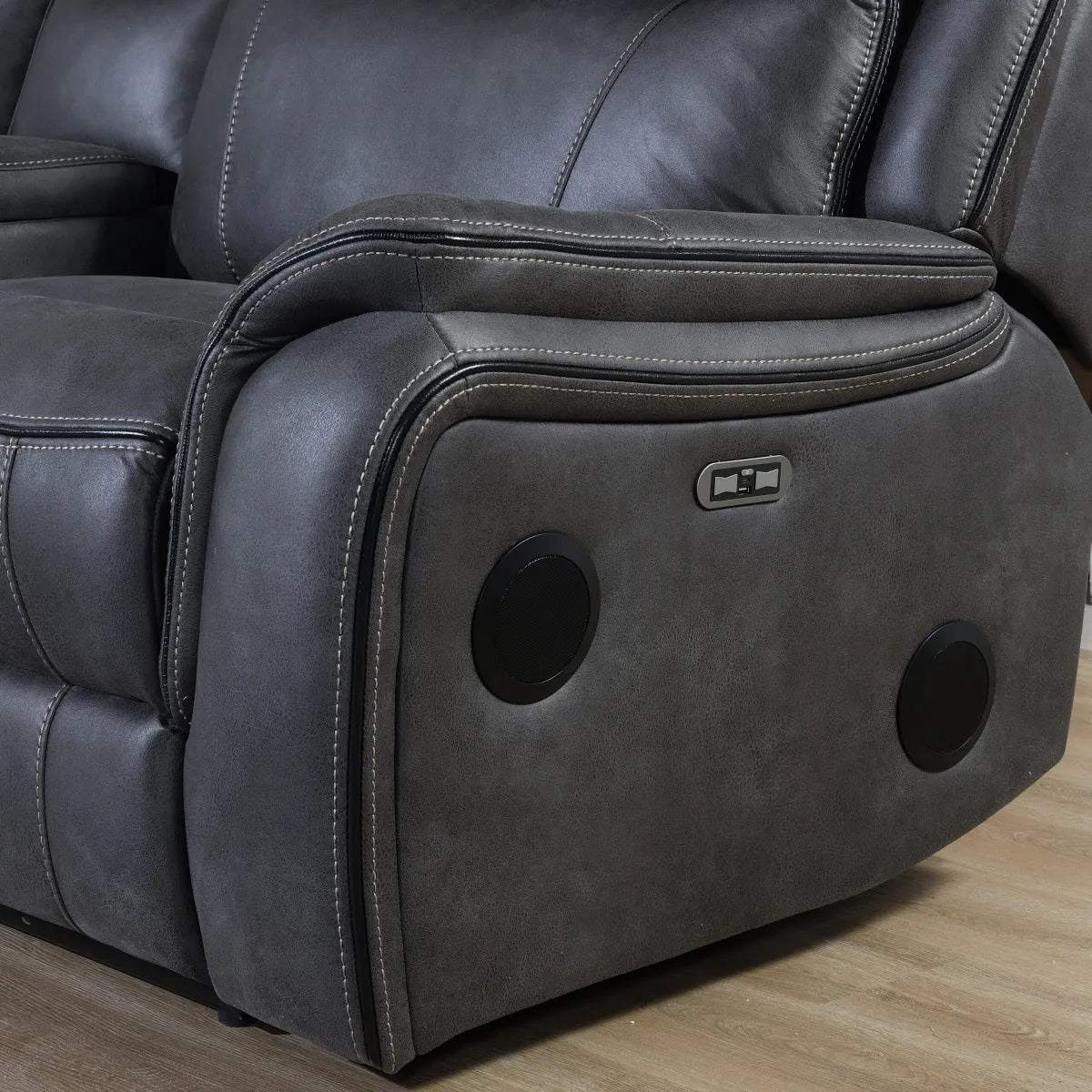 Phoenix Media Power Recliner